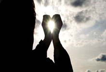 租借之路突遭曼联“拦截”！20岁梅努为世界杯的豪赌，遇上最糟时机