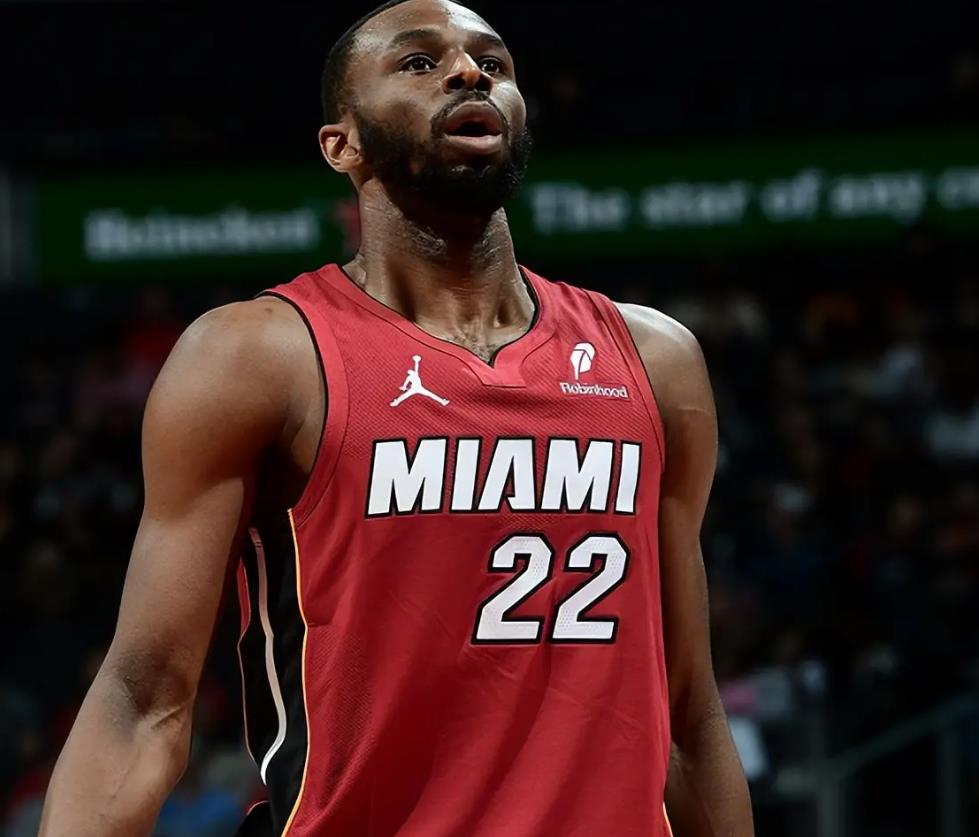 NBA夏联决赛对阵：黄蜂29分大胜会师国王两队均5胜0负争